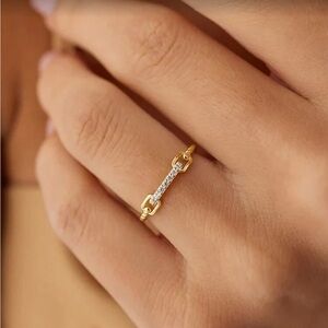 Simple Gold Ring ✨🌹